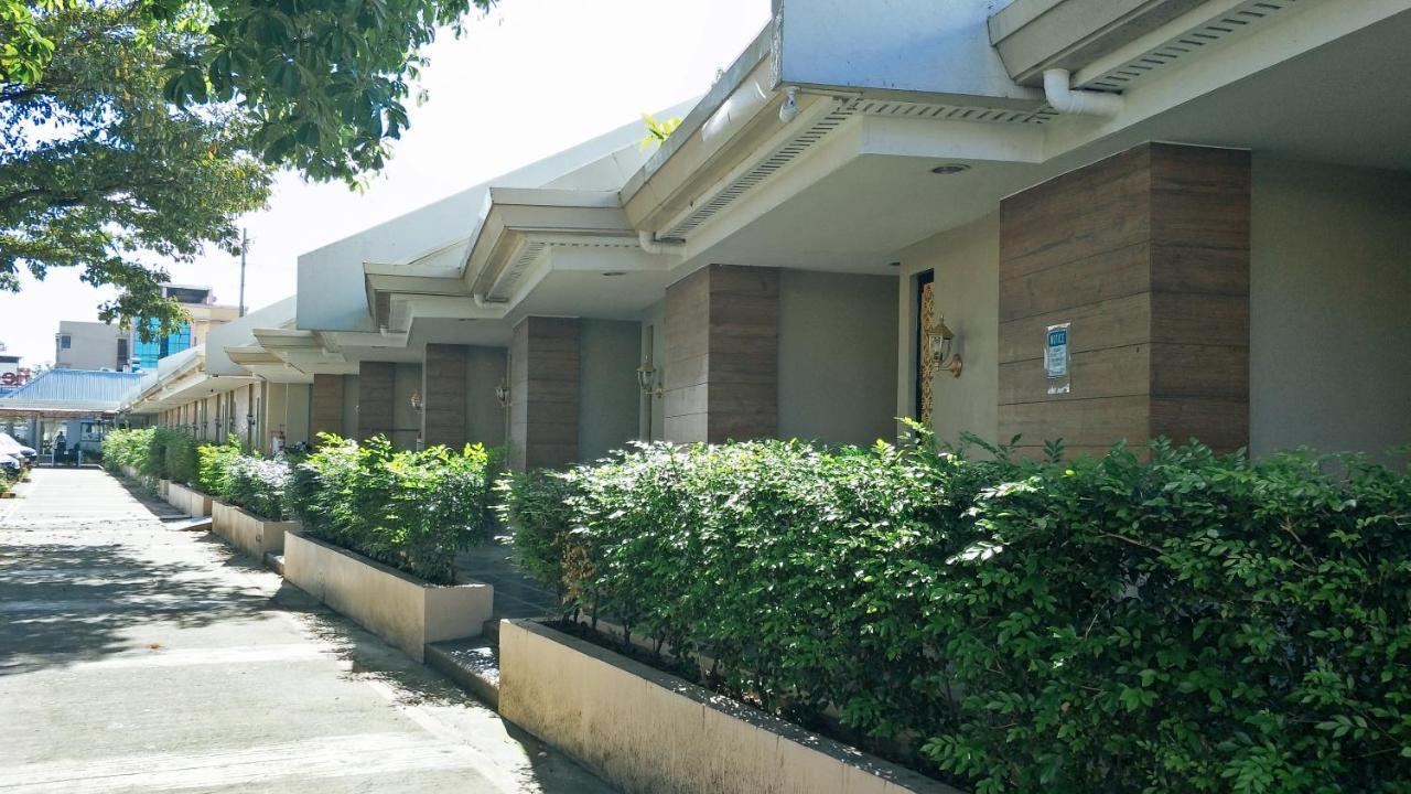 Готель Reddoorz Premium @ Wireless Mandaue Cebu Екстер'єр фото
