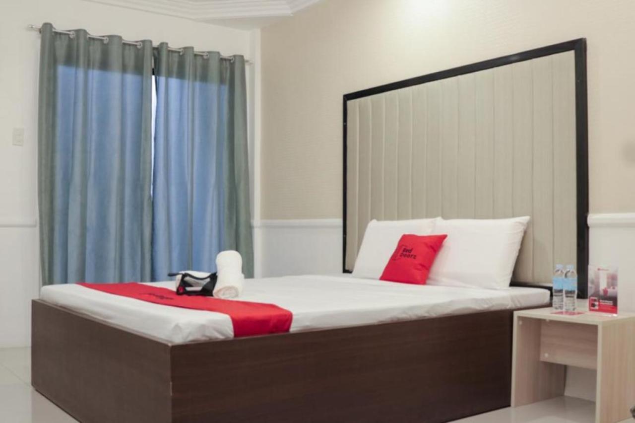 Готель Reddoorz Premium @ Wireless Mandaue Cebu Номер фото