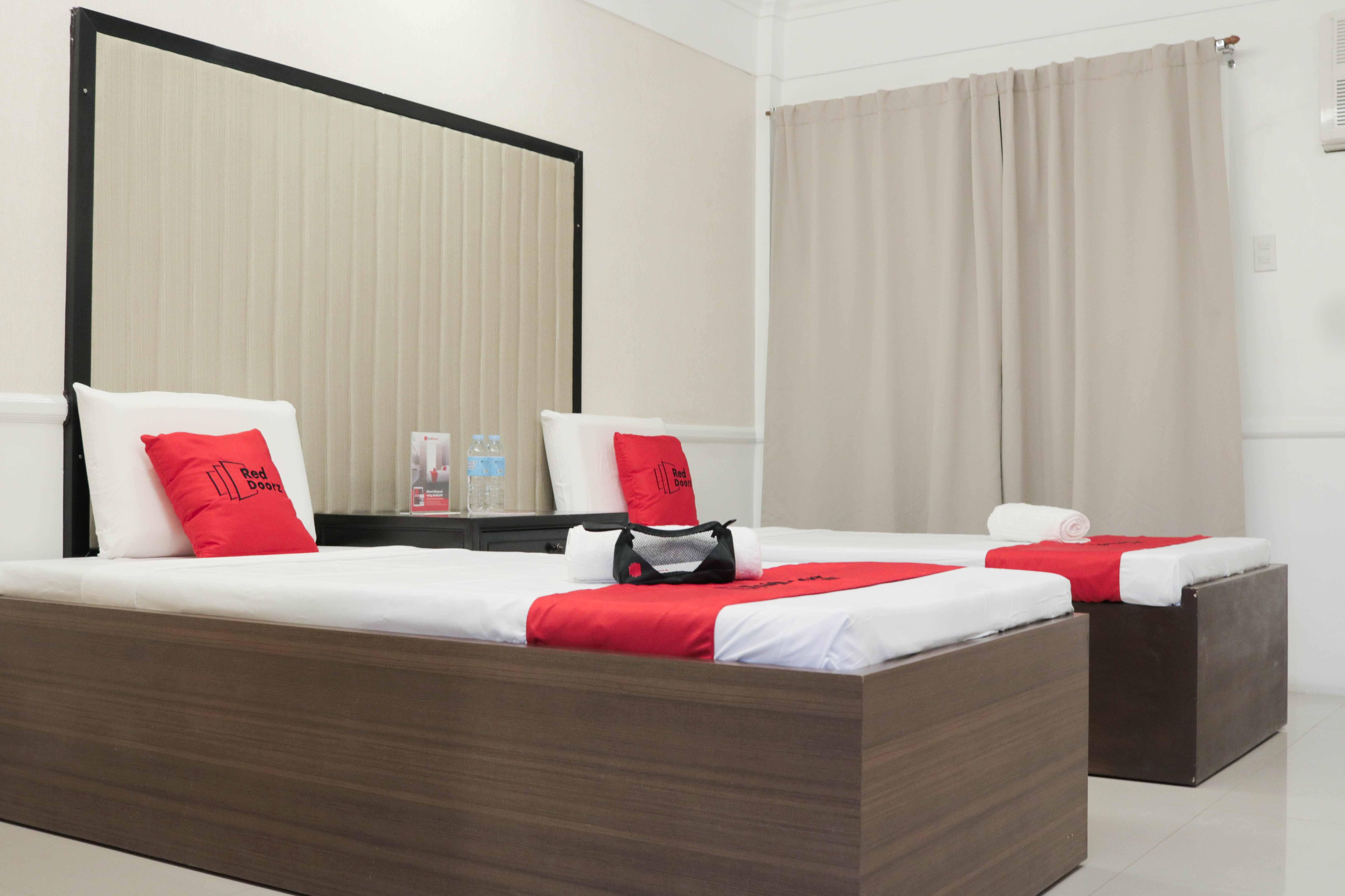 Готель Reddoorz Premium @ Wireless Mandaue Cebu Екстер'єр фото