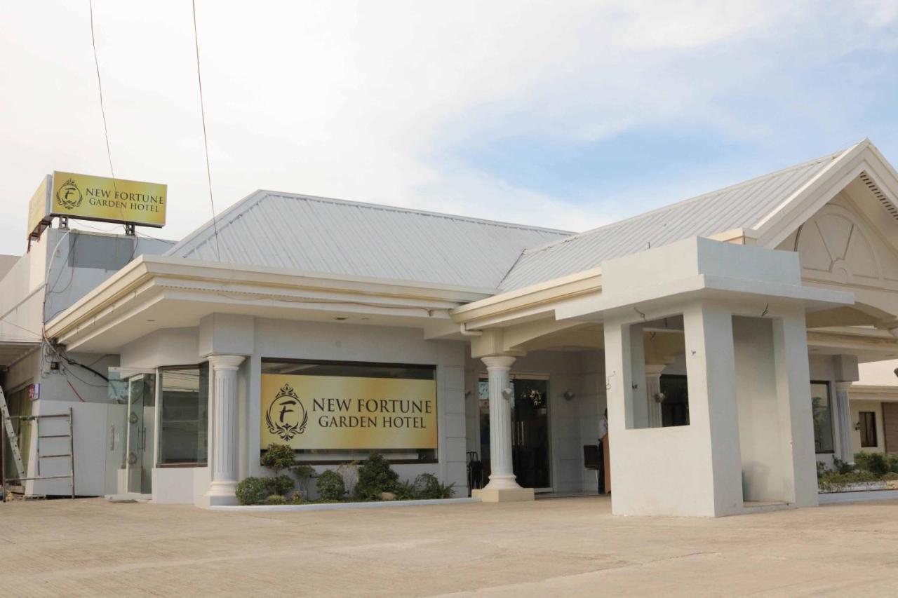 Готель Reddoorz Premium @ Wireless Mandaue Cebu Екстер'єр фото